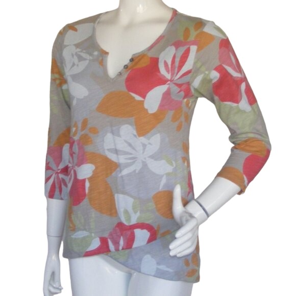 FRESH PRODUCE Top, XS, Gray, 3/4 sleeve, Floral, Layered/Petal front hem - Picture 4 of 11